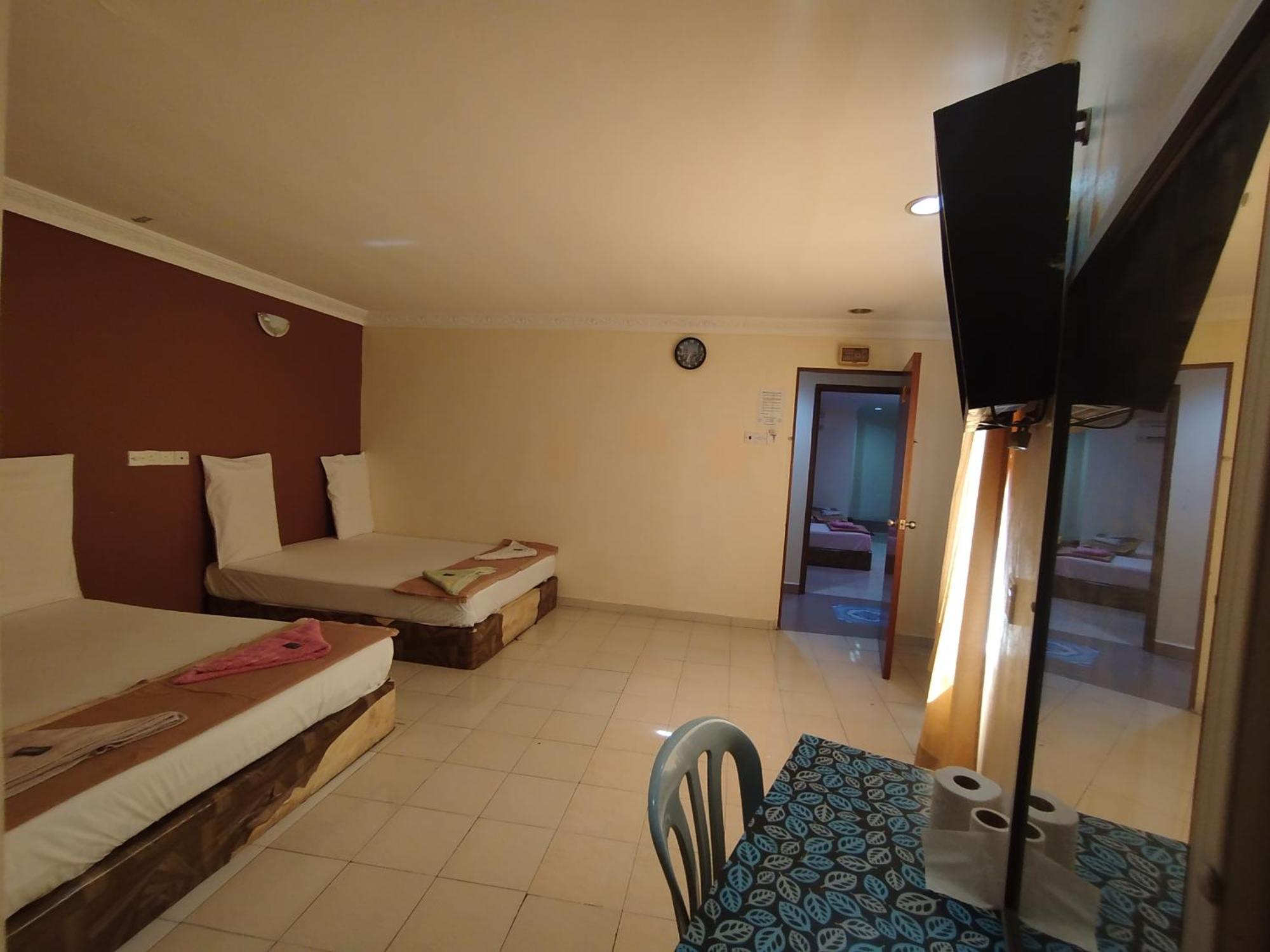 Sentosa Villa Hotel Кланг Экстерьер фото