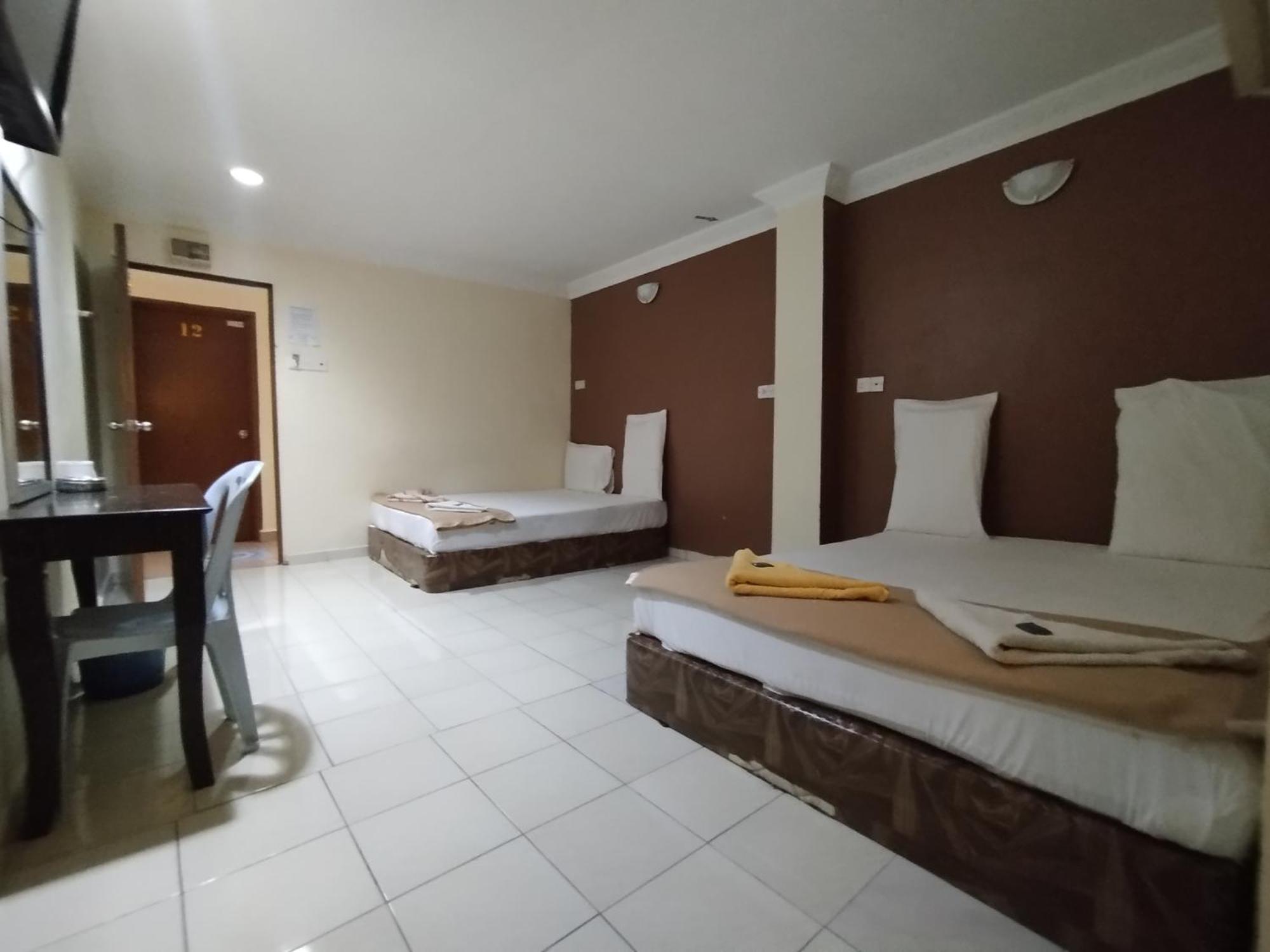 Sentosa Villa Hotel Кланг Экстерьер фото